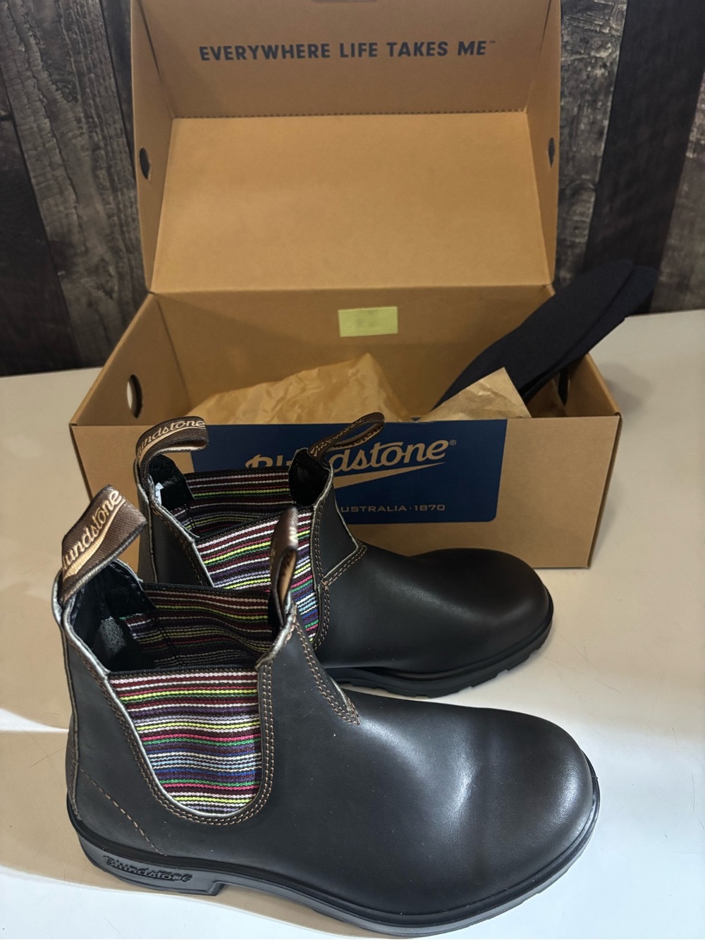 Brand new Blundstone 1409 Coloured Elastic Sided Boot - Brown/Stripes